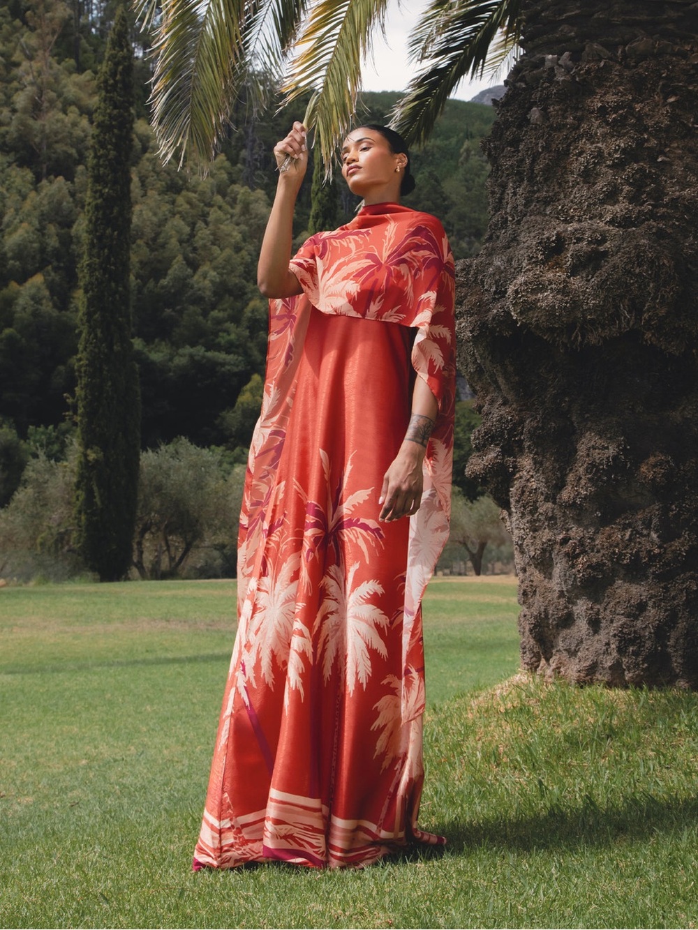 DIARRABLU Tubi Coco Terracota Maxi Dress Cape Resortwear